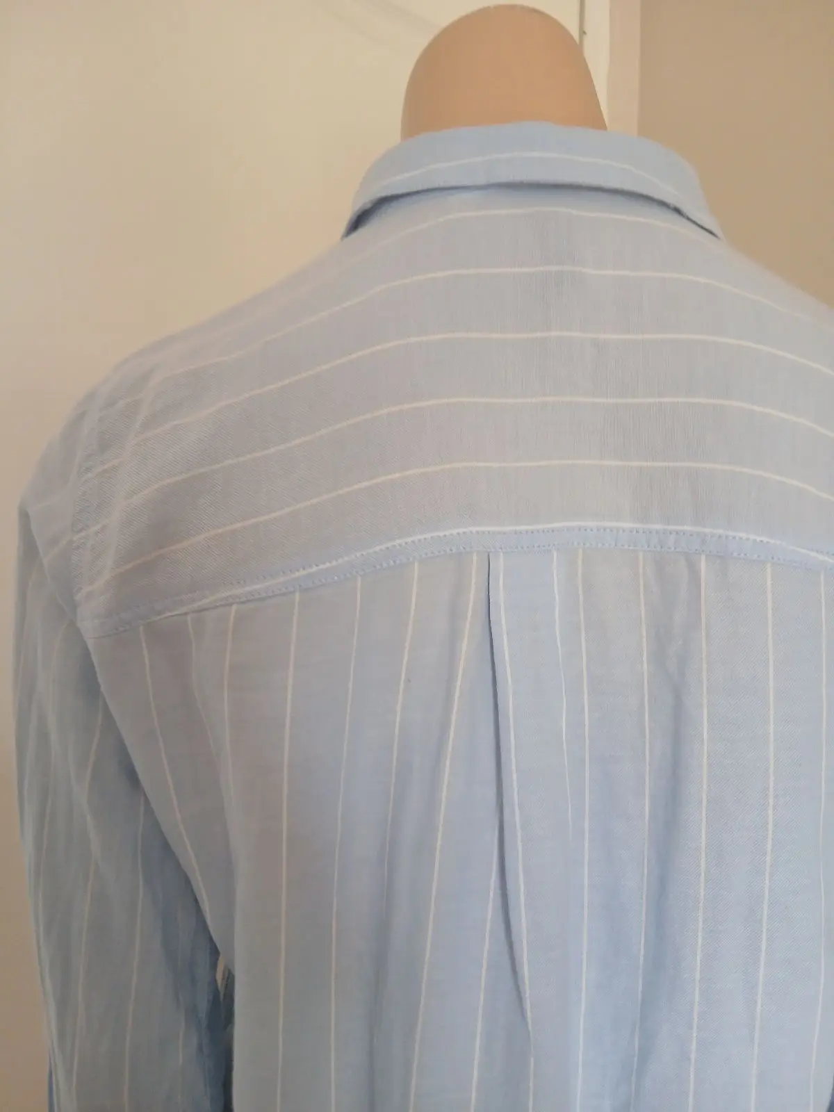 H&M Light Blue Striped Long-Sleeve Button-Up Shirt