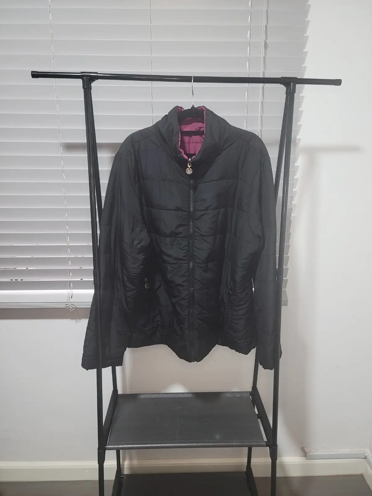 Reversible Lightweight Puffer Jacket Black and Magenta