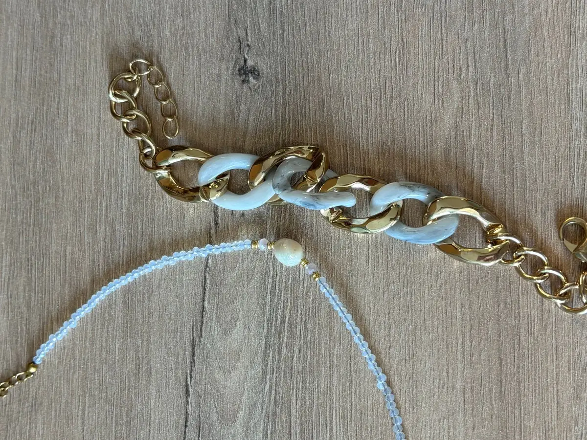 Gold and White Acrylic Link Chain Necklace