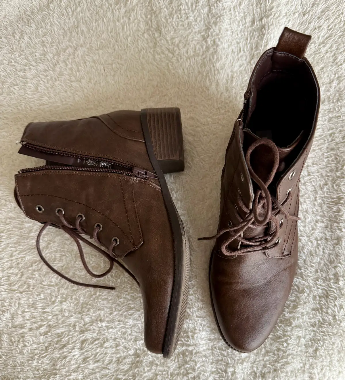 Chocolate Lace up boots with side zipper