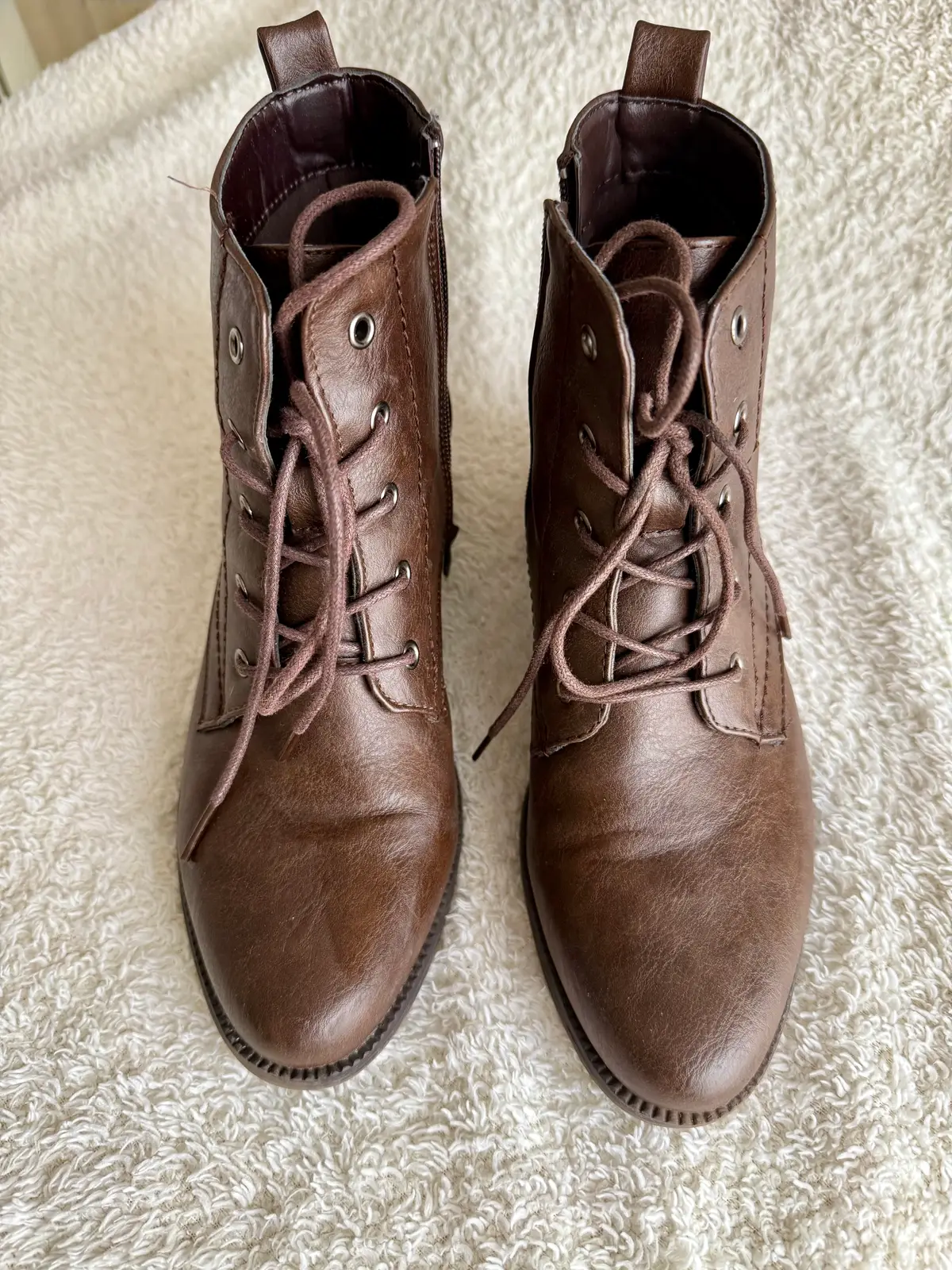 Chocolate Lace up boots with side zipper