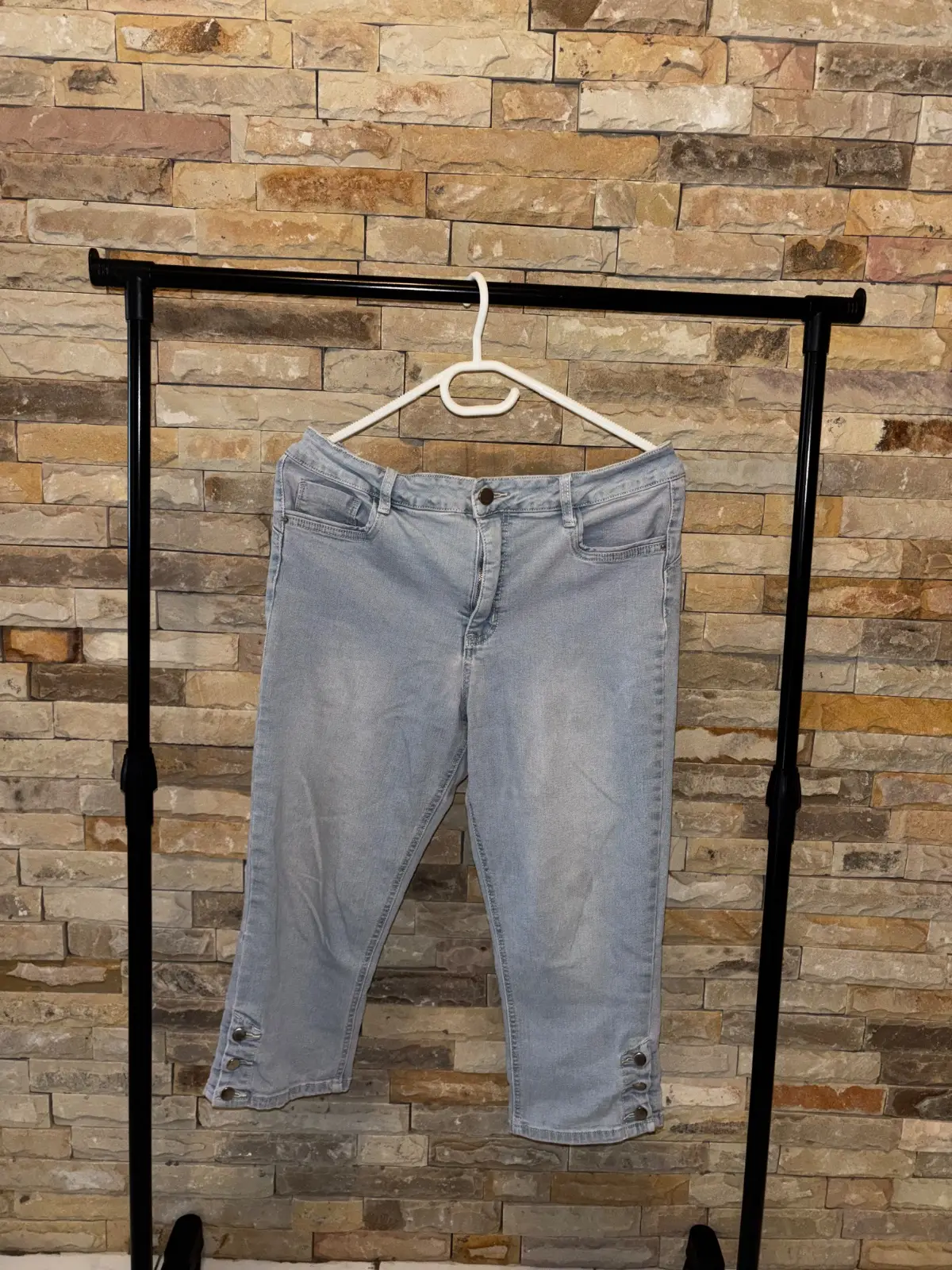 Miladys WonderFit Slim Leg Cropped Jeans