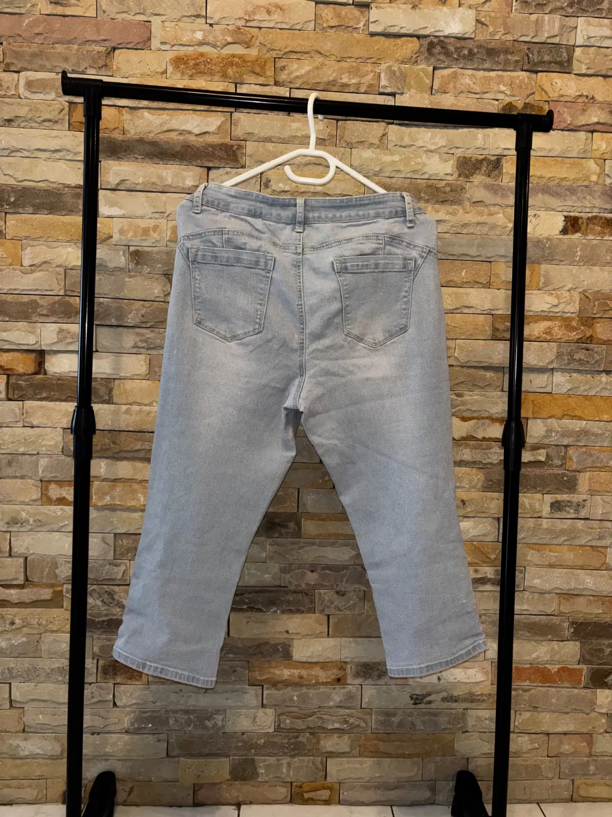 Miladys WonderFit Slim Leg Cropped Jeans