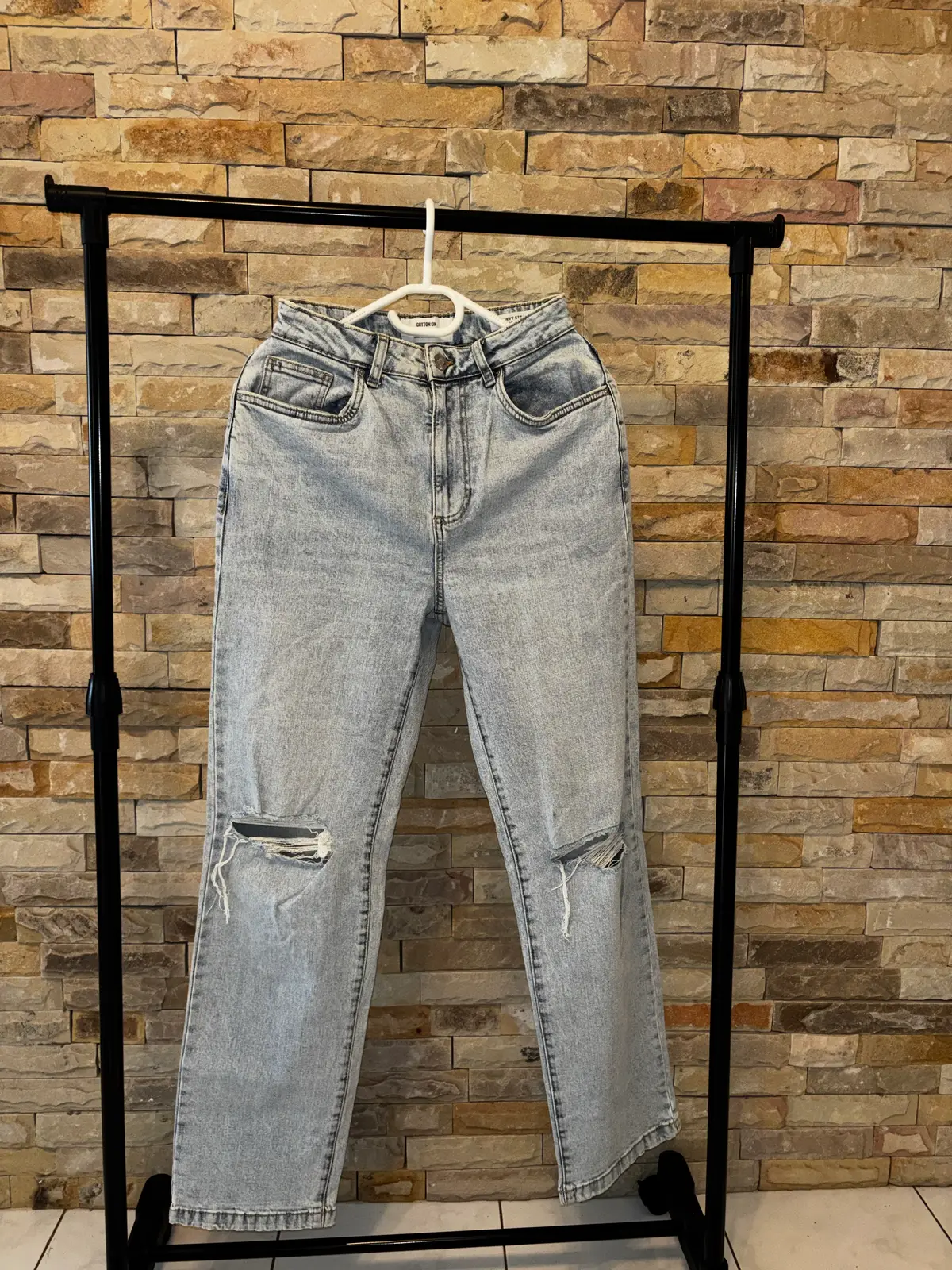 Cotton On Curvy Straight Stretch Ripped Jeans