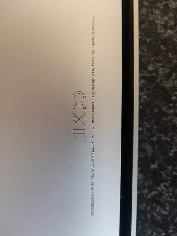 2020 MacBook Pro M1 i5 256GB