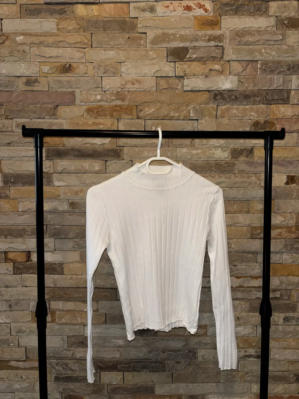 Forever 21 White Ribbed Mock Neck Long Sleeve Top