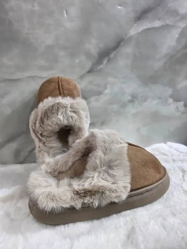 Ugg-styled Warm and cozy slippers.