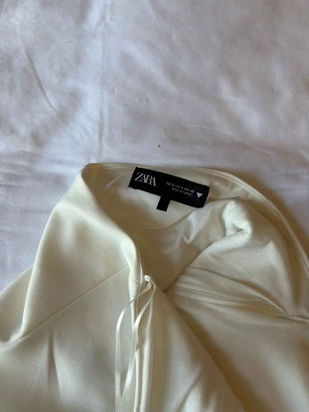 Zara White Halter Neck Bow Detail Top