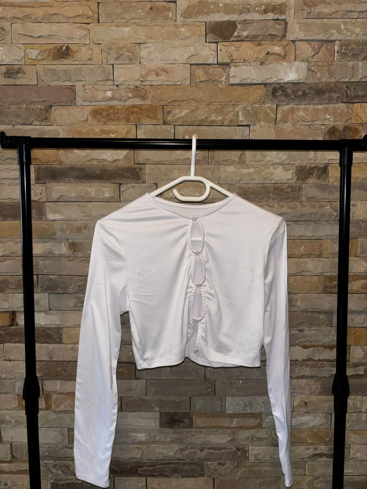 The Fix White Long Sleeve Keyhole Crop Top