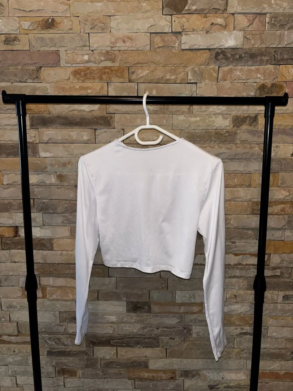 The Fix White Long Sleeve Keyhole Crop Top