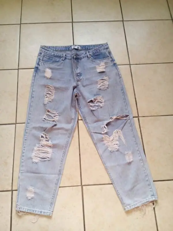 Low Rise Boyfriend Jeans