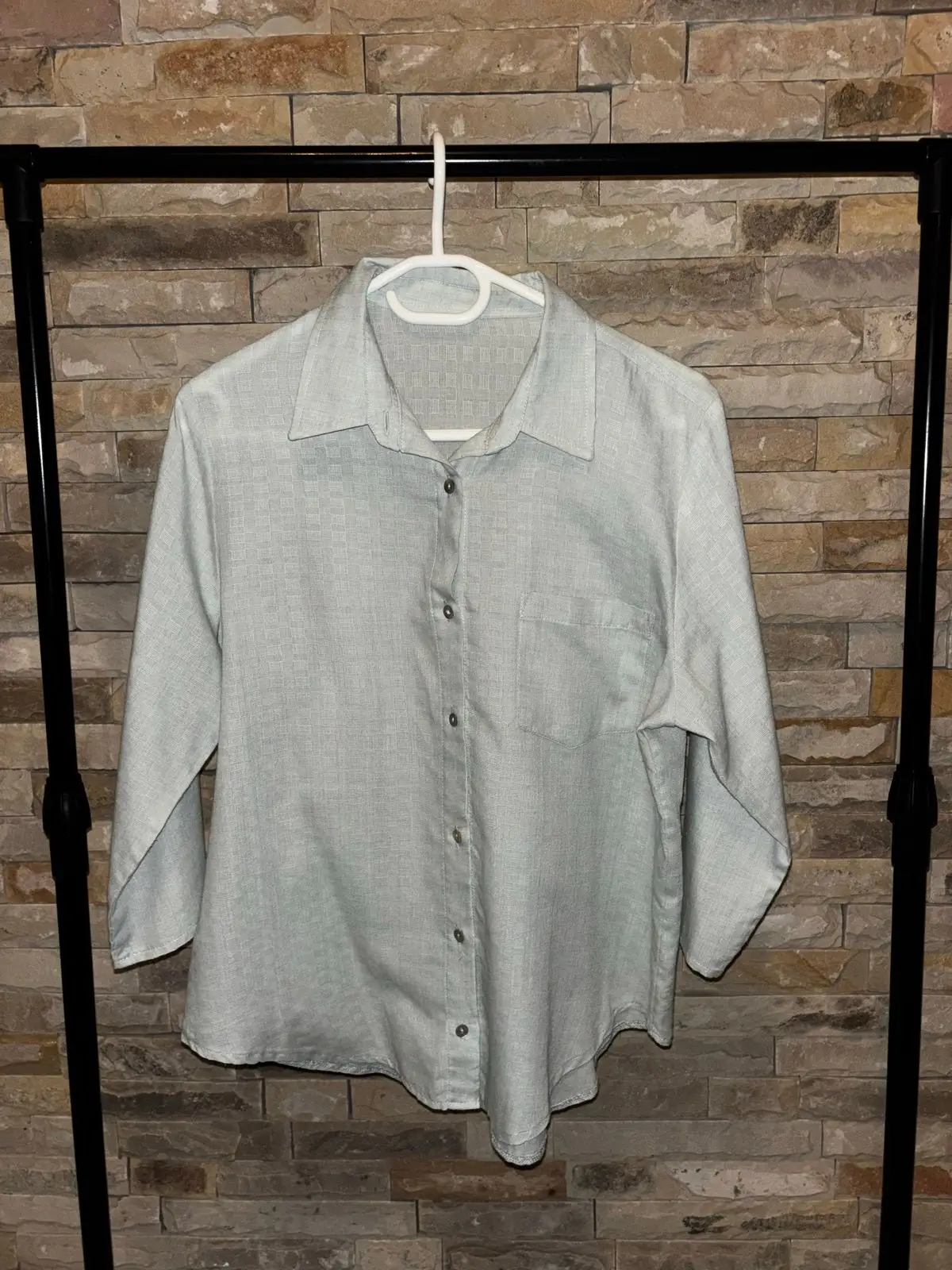 Senqu Light Green Long-Sleeve Button-Up Shirt