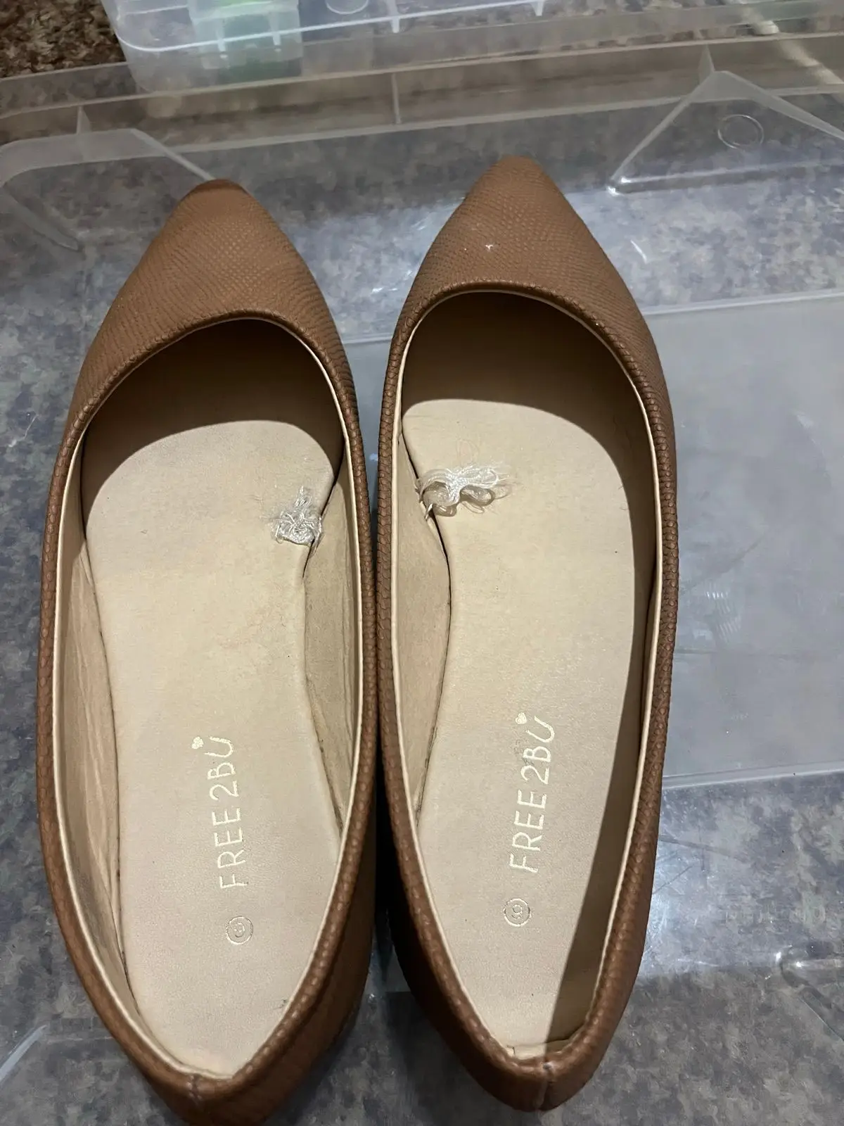 FREE2BU Brown Pointed-Toe Flats