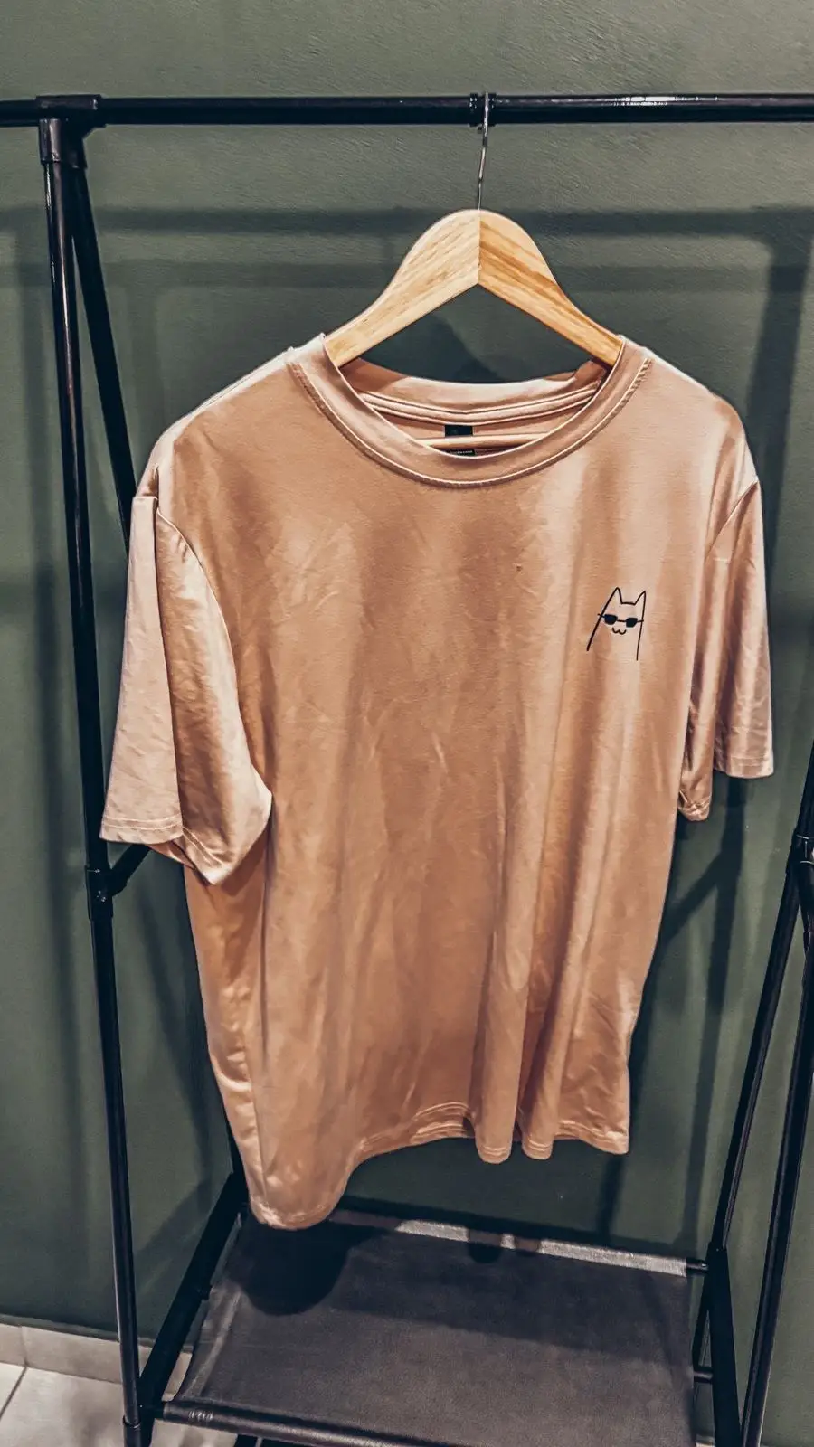 Temu Beige Embroidered Cool Cat T-Shirt