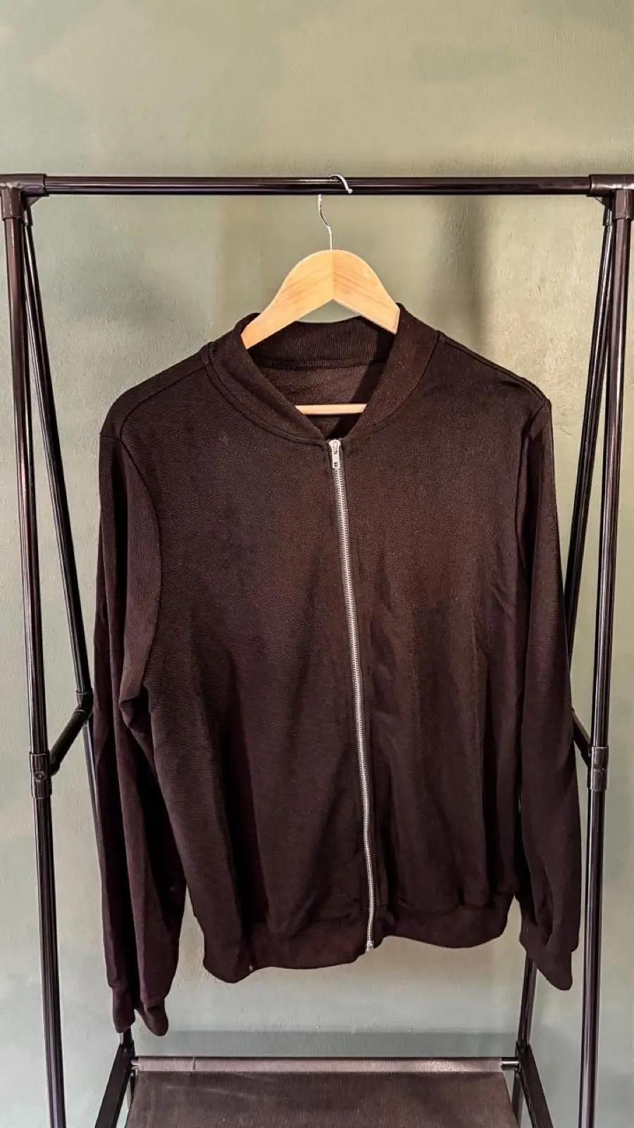 Temu Black Zip-Up Bomber Jacket