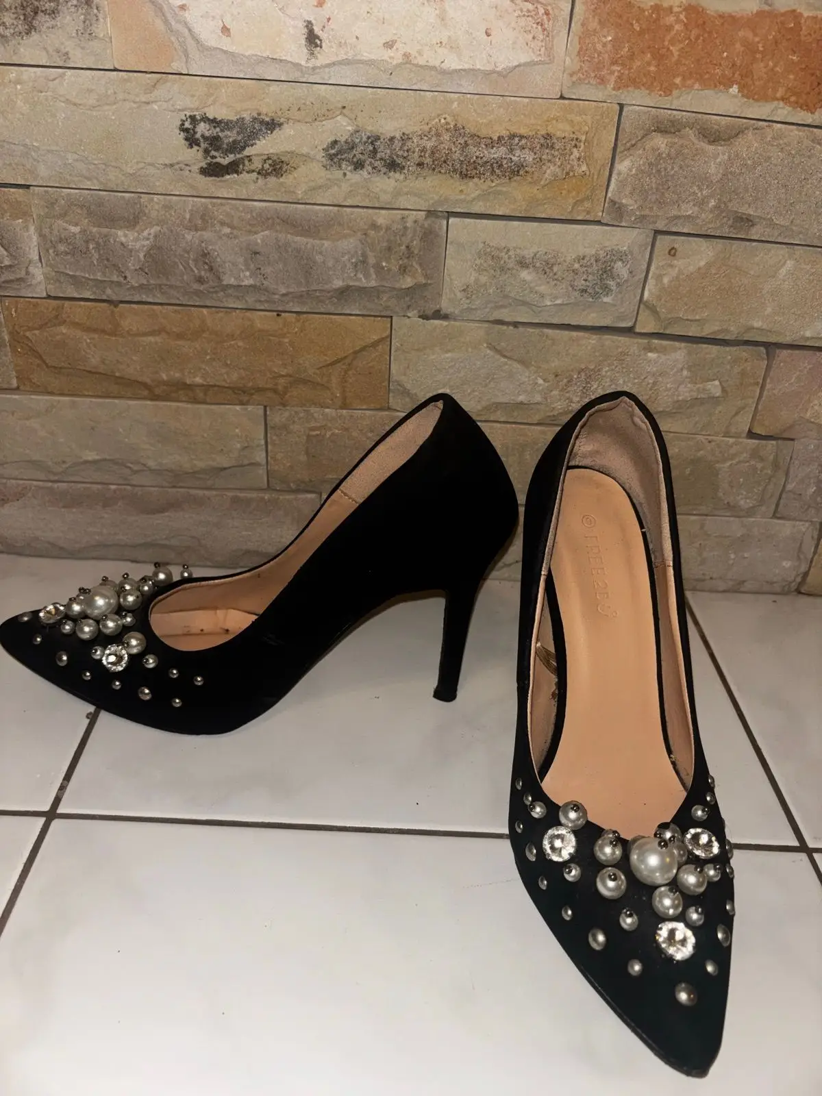 Free 2bu Black Embellished Pointed Heels