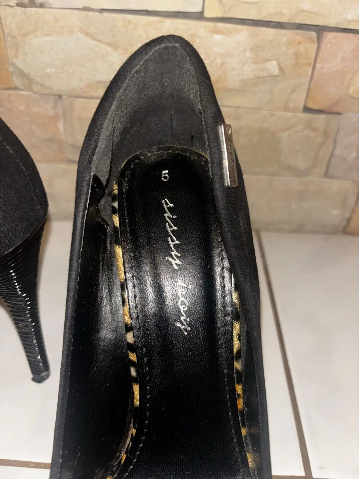 Sissy Boy Black Pointed Toe Heels
