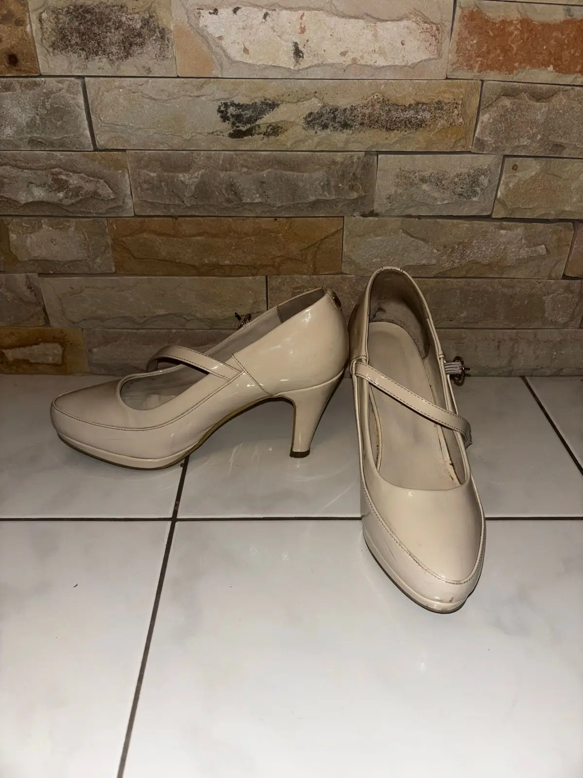Pierre Cardin Beige Patent Mary Jane Heels