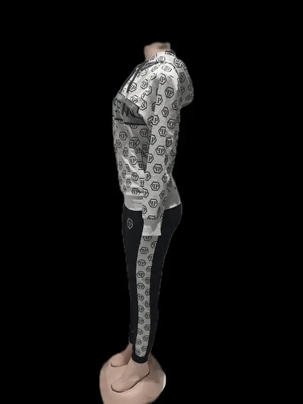 Tracksuit with hoodie
