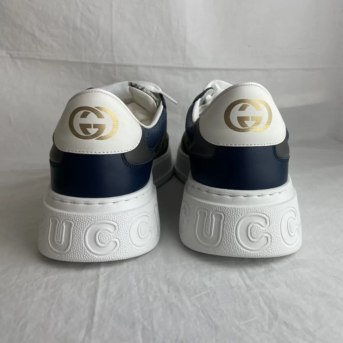 Men’s chunky sneaker with blue GG in beige