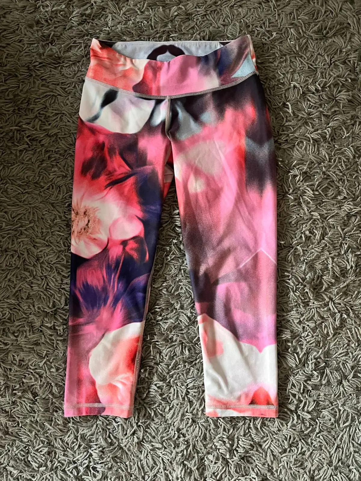 Floral Print Cropped Activewear Leggings