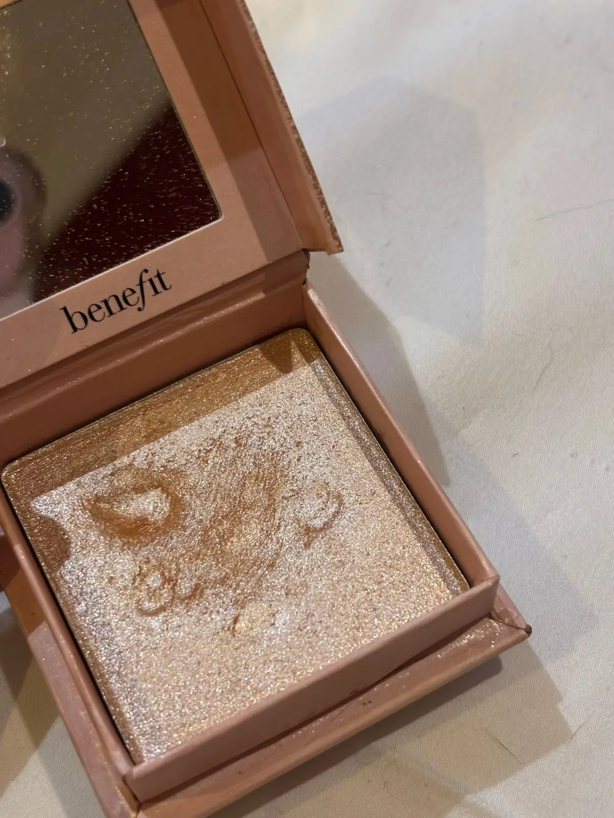 Benefit Cosmetics Cookie Golden Powder Highlighter