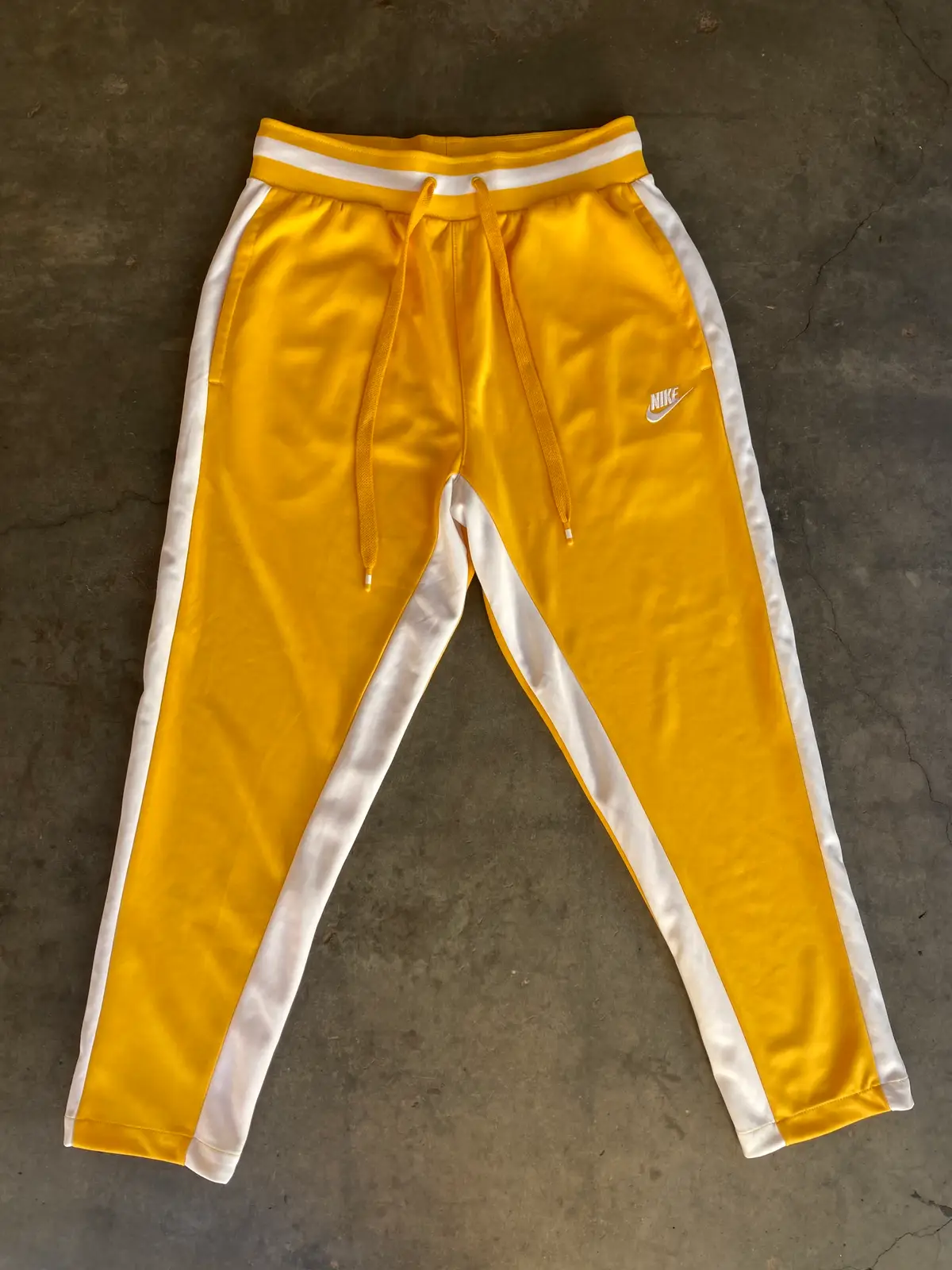 Nike Air Sportswear Pants