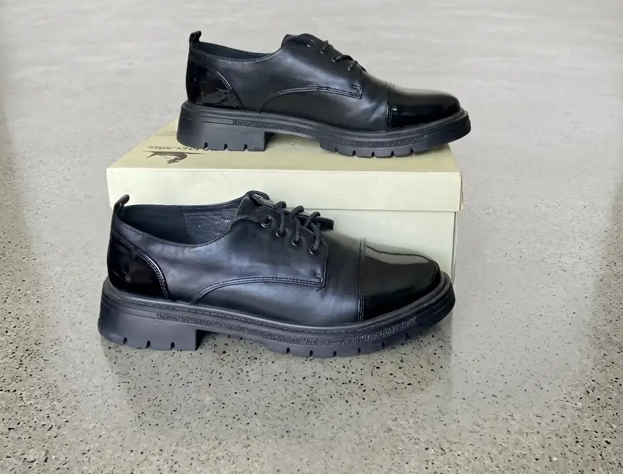 T.Taccardi black patent leather lace up shoes