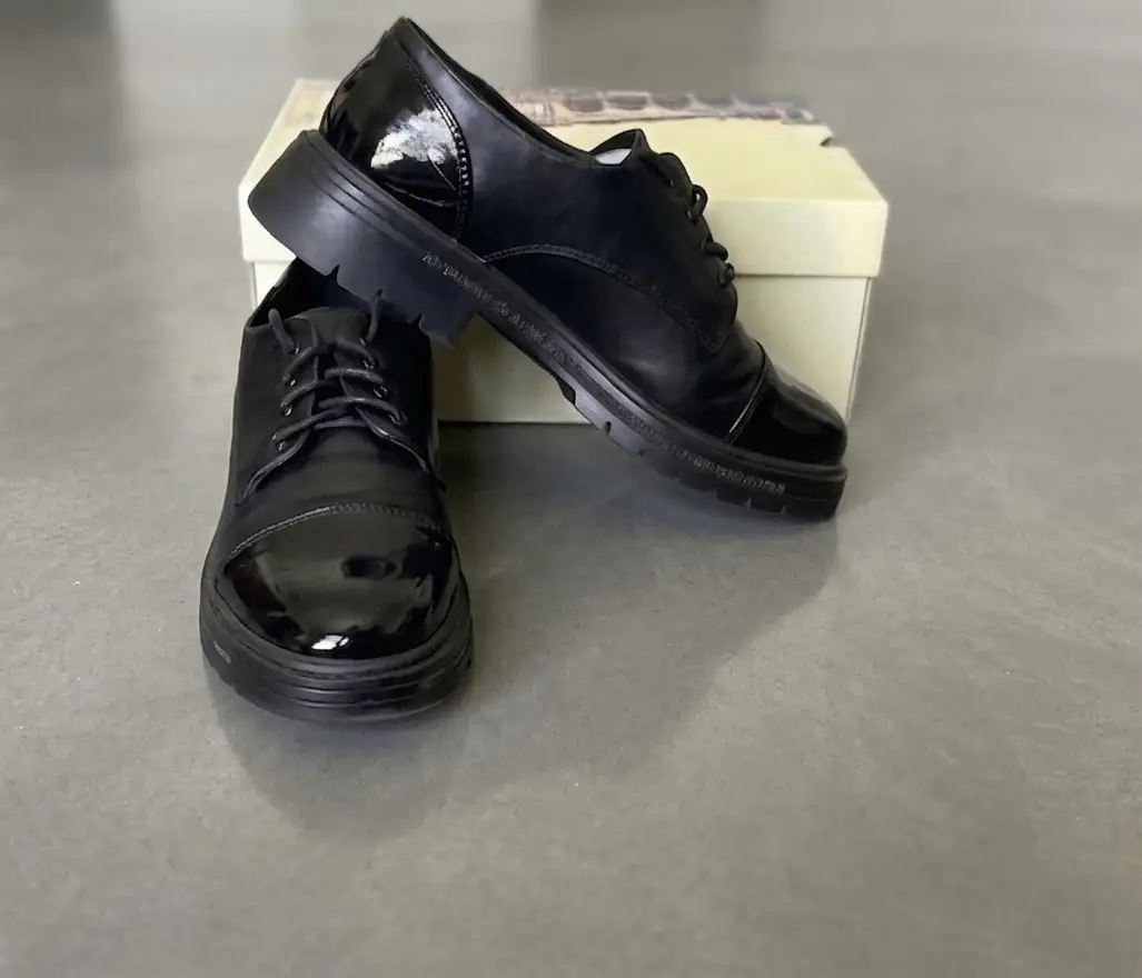 T.Taccardi black patent leather lace up shoes