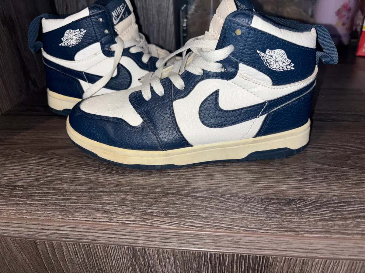 Nike Air Jordan’s 1