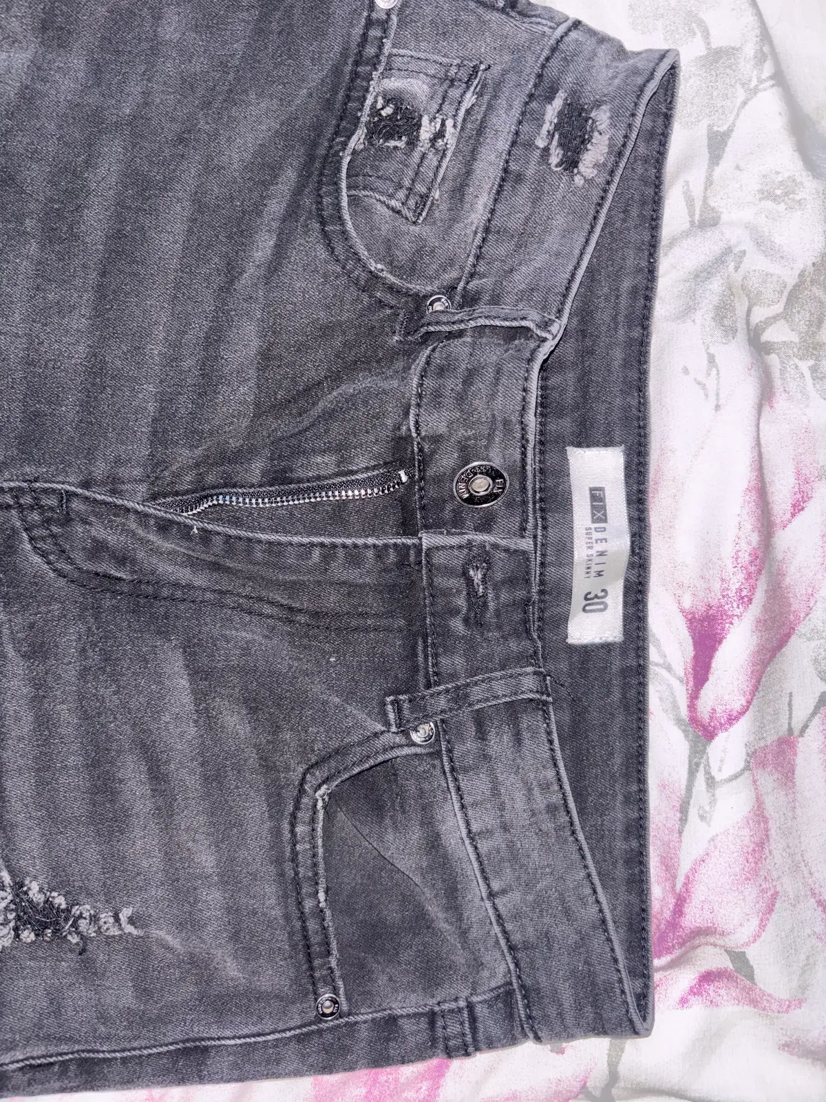Black Skinny Jeans