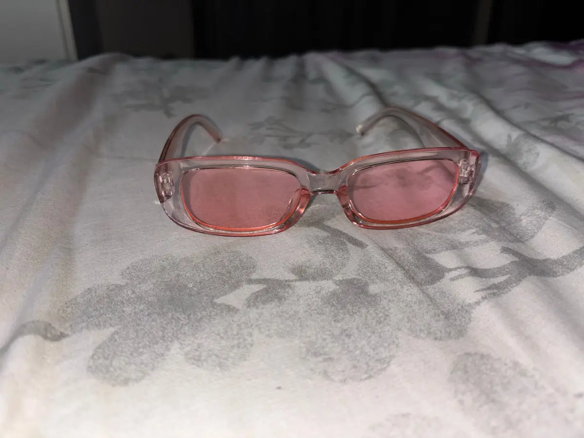 Generic White Sunglasses