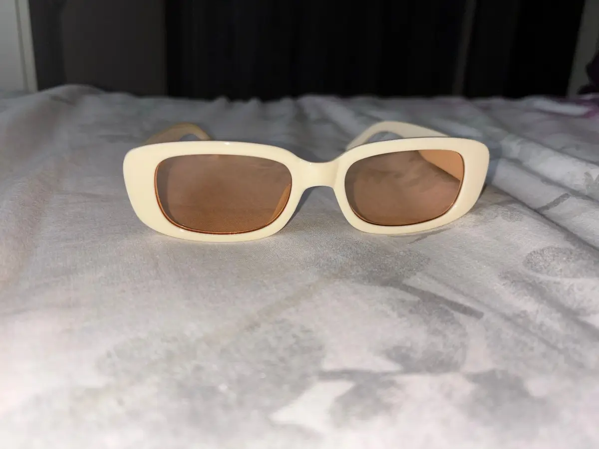 Generic White Sunglasses