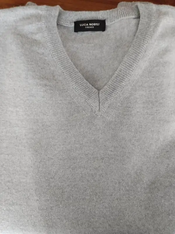 Luca Nobili Firenza V-neck Italian brand from Florence.