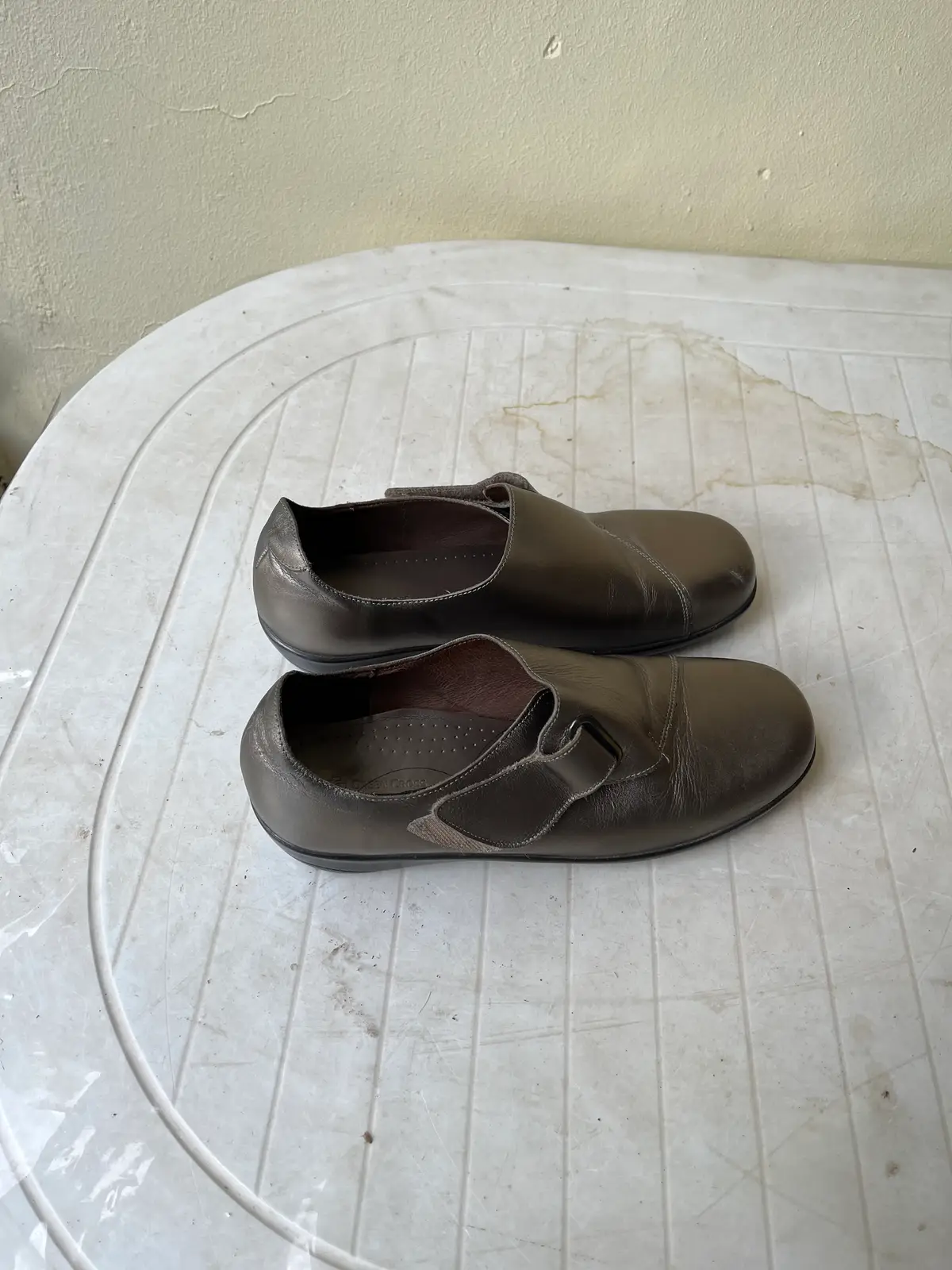 Green Cross shoe