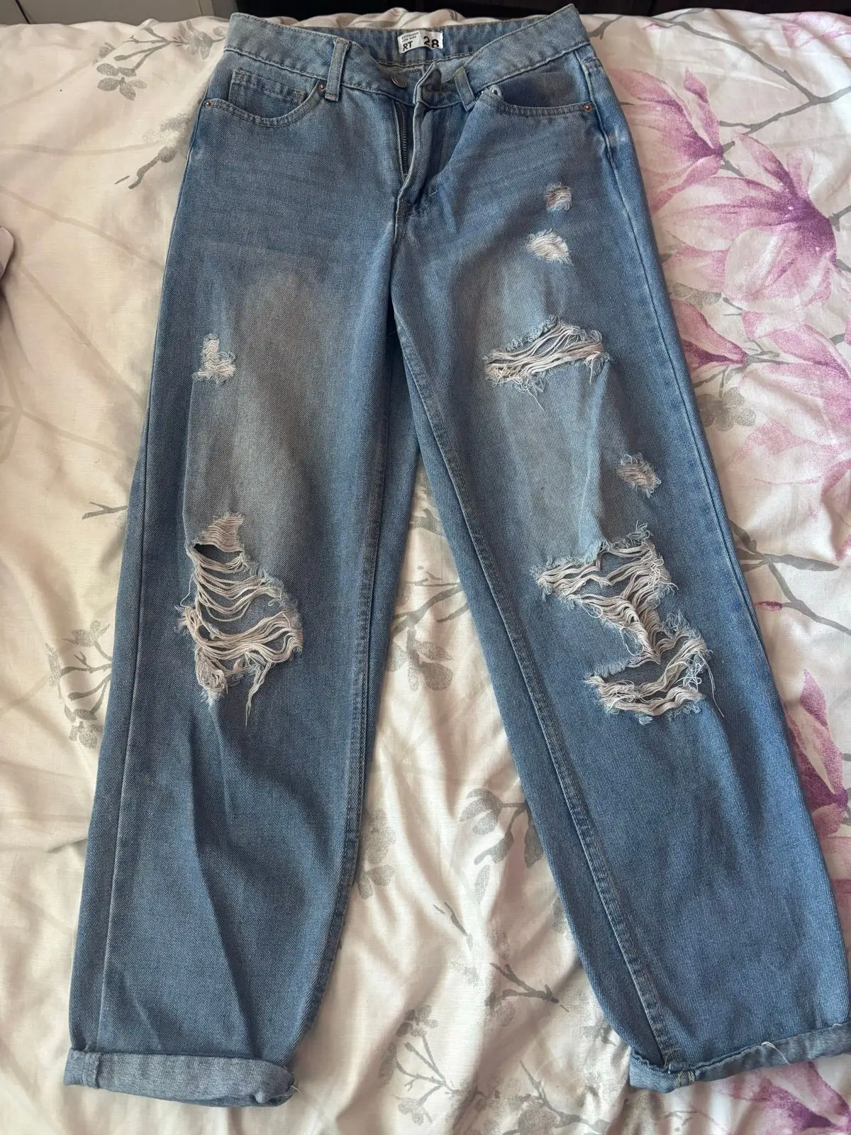 Mr Price RT Light Wash Ripped Jeans