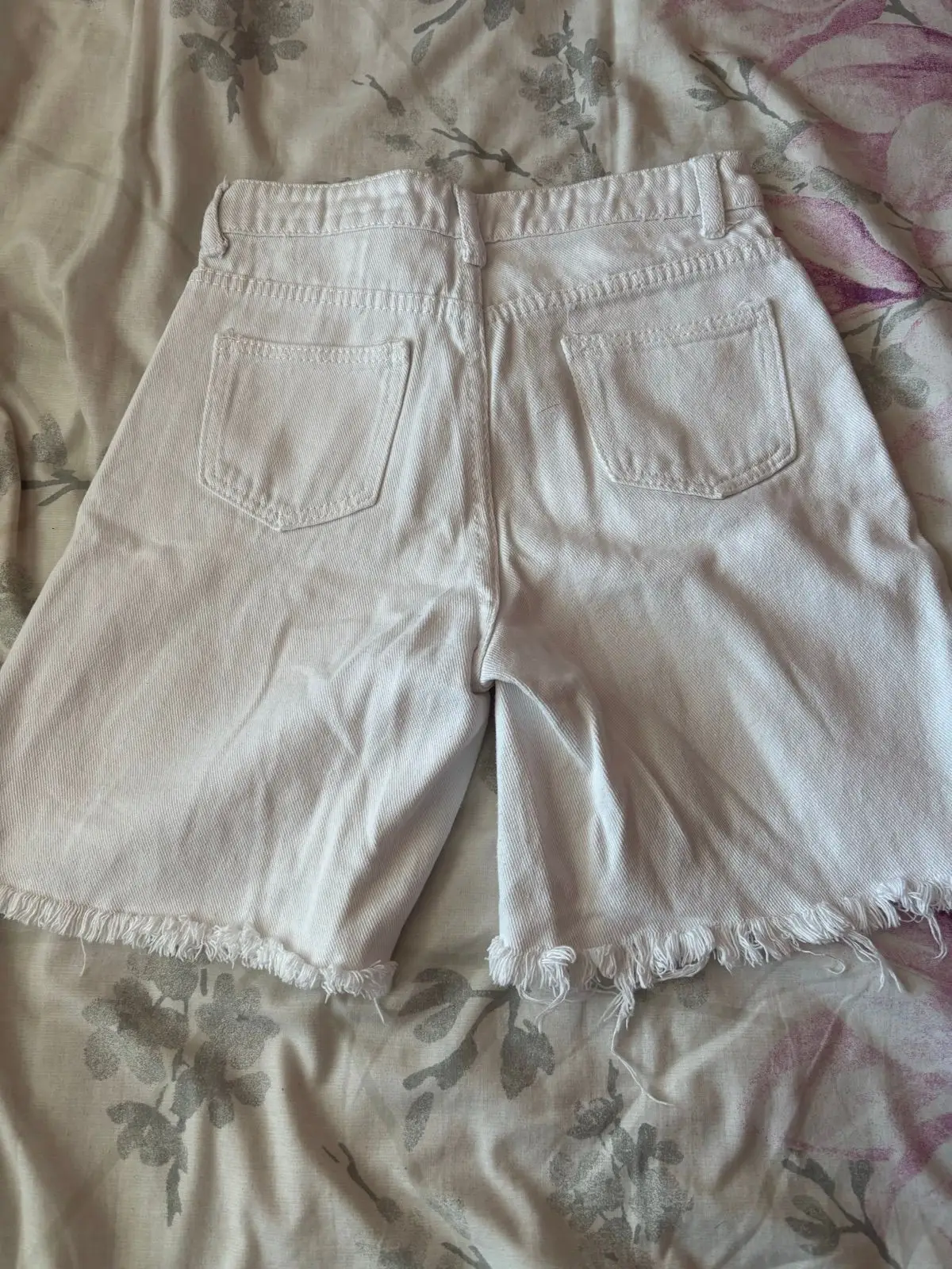 RT Mr Price White Distressed Denim Shorts