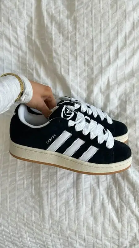 Black Adidias Campus