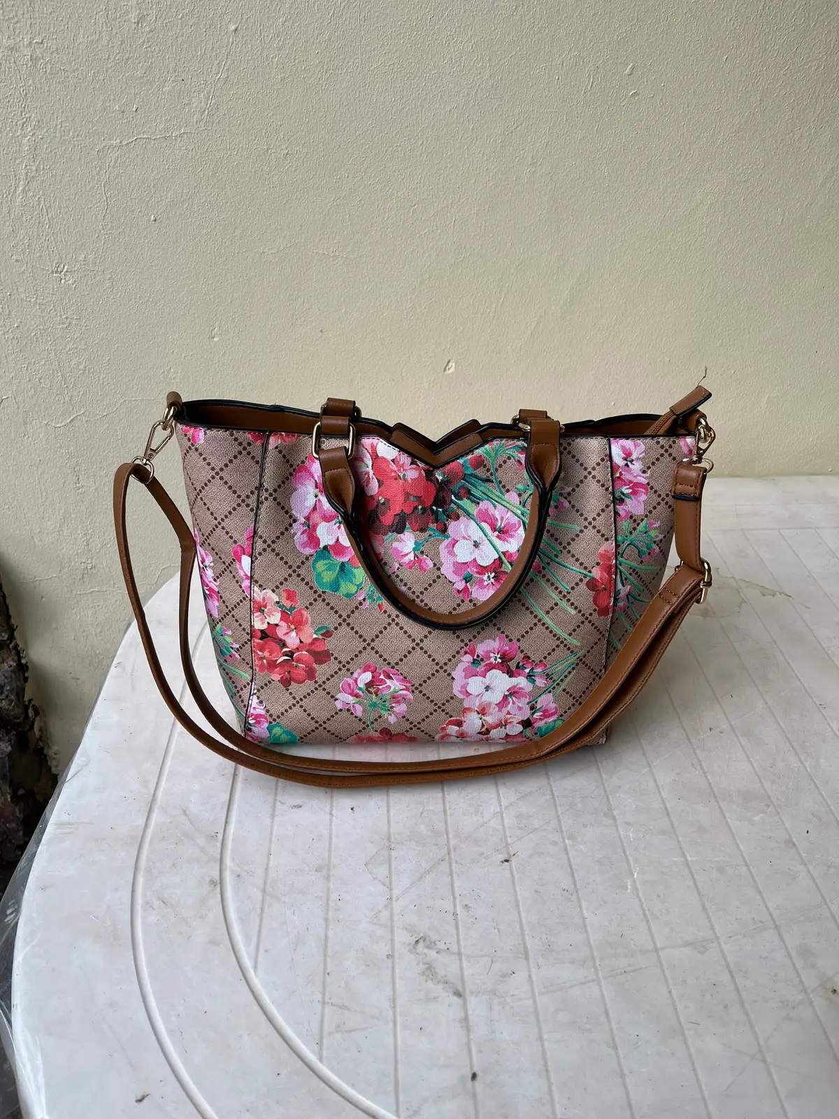 Ladies Hand bag