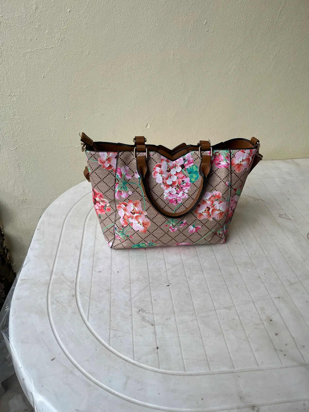 Ladies Hand bag