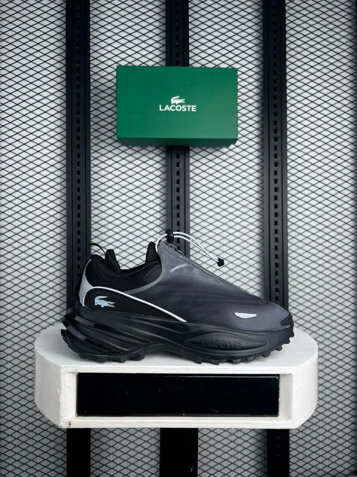 Lacoste L-Spin Deluxe Navy Sneakers