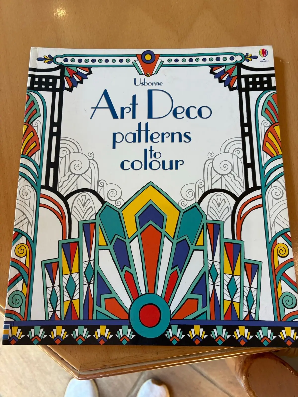 Usborne Art Deco Patterns Coloring Book