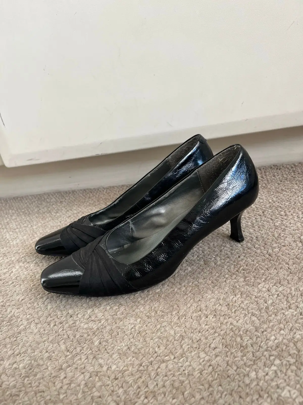 Hush Puppies Black Heels Size 6