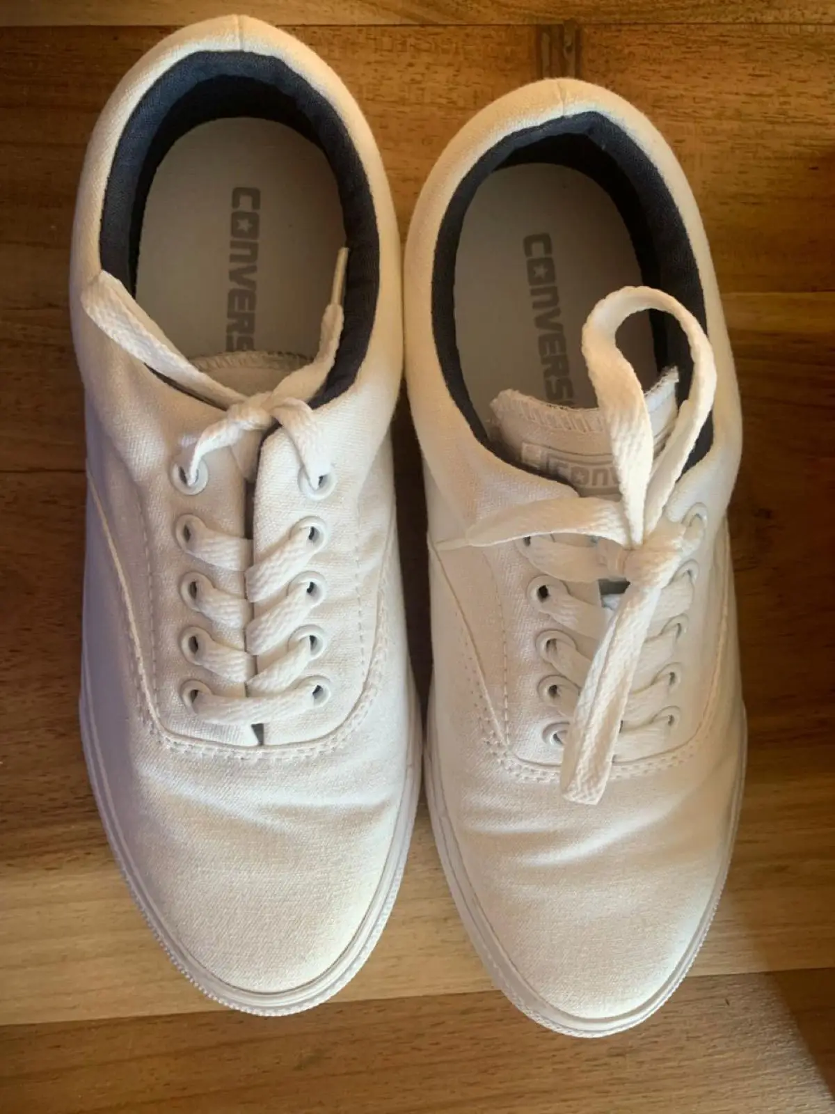 Converse White Canvas Sneakers Size 5