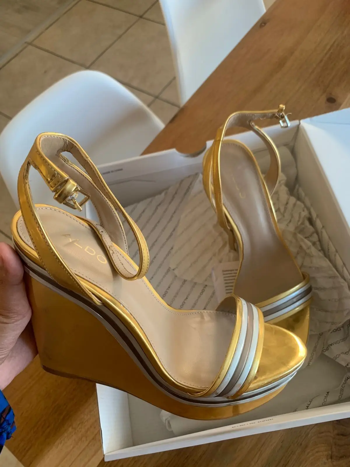 Aldo Gold Platform Wedge Sandals Size 5