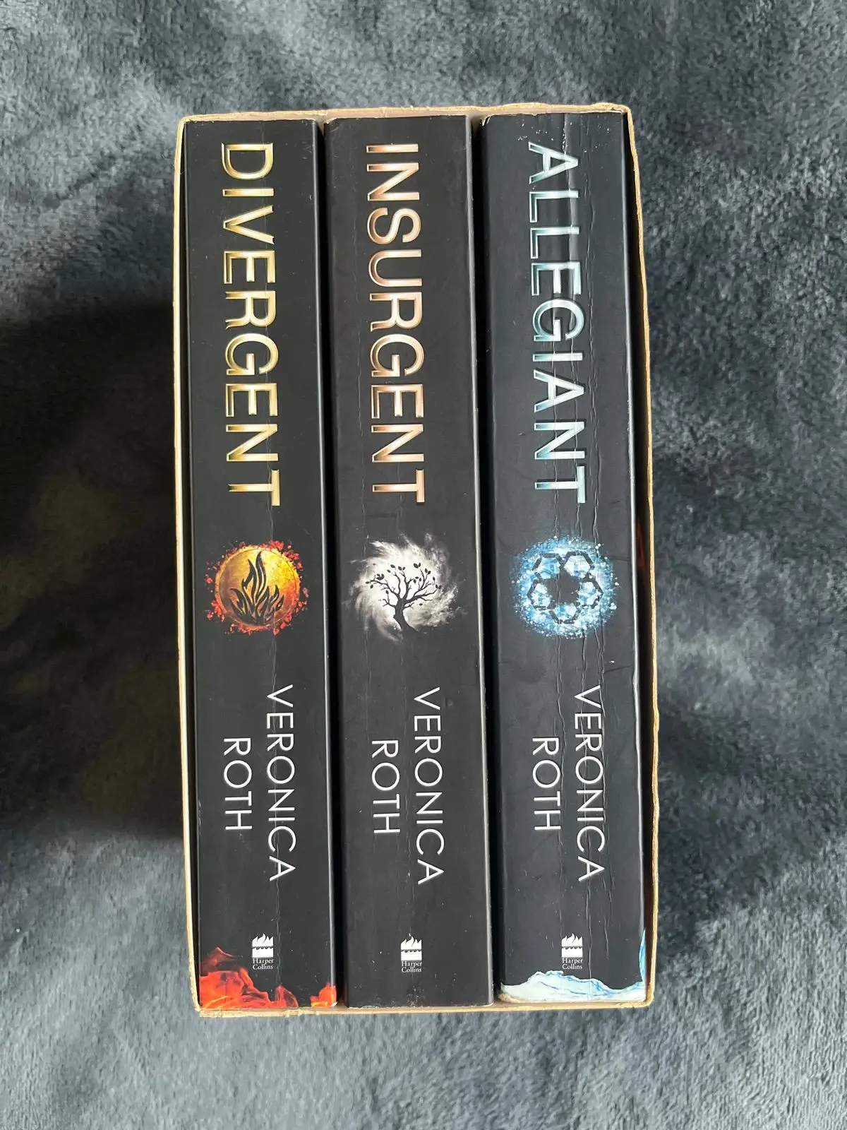 Veronica Roth Divergent Trilogy Box Set by Veronica Roth