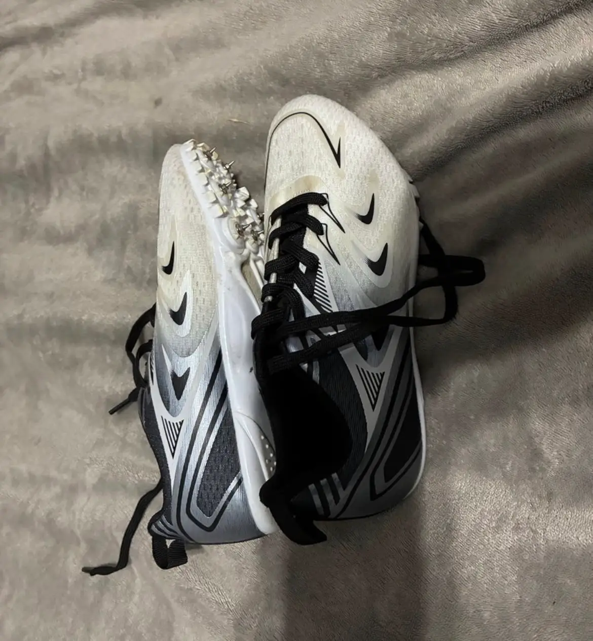 Running spikes