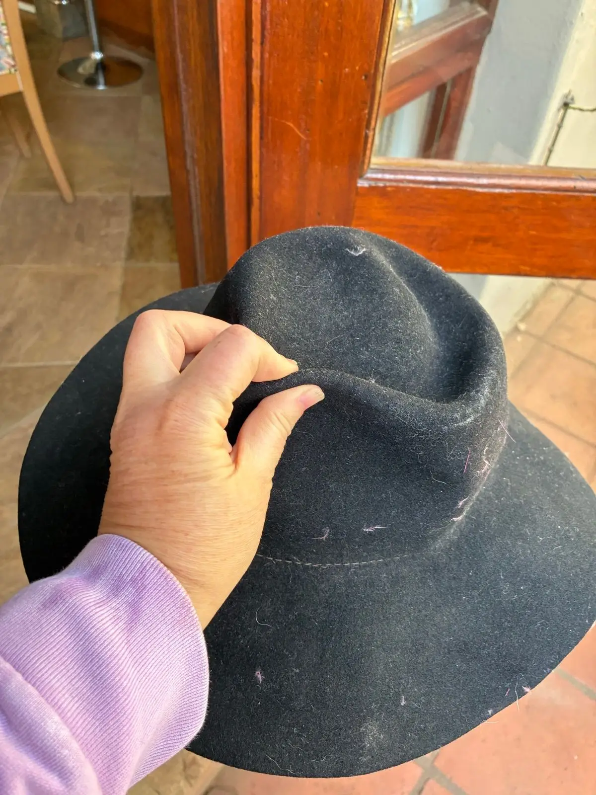 Black Wide-Brimmed Hat