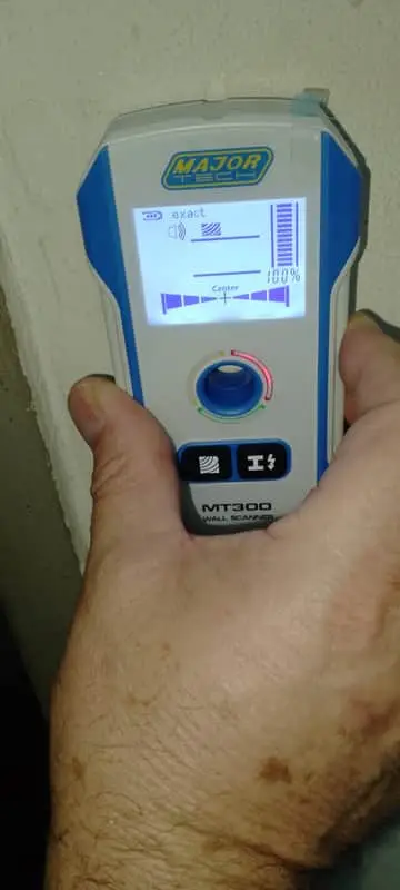 MT300 Wall Scanner