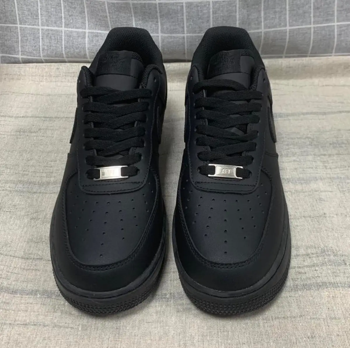 Nike Air Force 1 Black